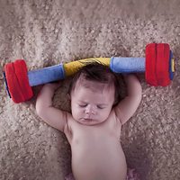 Haltère en peluche personnalisé pour bébé avec hochet et sons sensoriels – Jouet de fitness sûr et durable pour nouveau-nés – Jouet haltère et kettlebell pour bébé