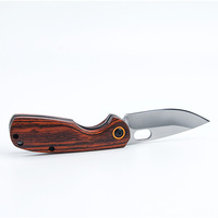 Drop Shipping Mini couteau pliant en acier inoxydable couteau de poche de survie en plein air auto-défense EDC Camping manche en bois