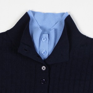 Maglione Elegante e alla Moda da Donna con Collo Alto, Maniche Lunghe, Design con Bottoni e Pieghe, Lavorazione Integrata in Lana - Product Image 4