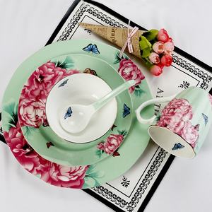 Ensemble <span class=keywords><strong>de</strong></span> vaisselle créative en porcelaine osseuse britannique 5 pièces, bol <span class=keywords><strong>de</strong></span> petit déjeuner, <span class=keywords><strong>assiette</strong></span> et tasse avec motif végétal - Product Image 2