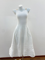 Ensemble deux pièces chic et élégant style français pour femme : cardigan en maille à col rond et robe camisole – Idéal pour le quotidien, le travail et les tenues décontractées – Collection été 2026