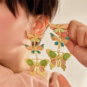 Boucles d'oreilles longues en or exagérées Boucles d'oreilles en perles de verre pour femmes a <span class=keywords><strong>Farfalla</strong></span> - Product Image 2