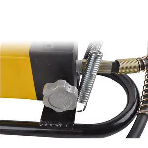 CP-700D Voetbediende Hogedruk Hydraulische Handpomp: Olieaangedreven, Handmatig Bediend, Draagbare Hydraulische Pomp - Product Image 2