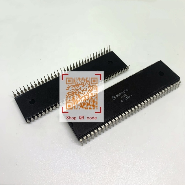 New: MC68000P10 DIP-68 microprocessor chip