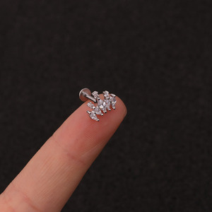 Piercing Labret in Acciaio Inox Argento 6mm / 8mm con Zirconia Cubica, Comodo <span class=keywords><strong>per</strong></span> Piercing <span class=keywords><strong>Helix</strong></span> e Trago - Product Image 5