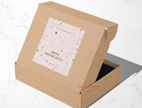 Boîte d'expédition auto-élevante haut de gamme en carton ondulé écologique et recyclable pour bijoux et montres, avec pelliculage mat et gaufrage UV