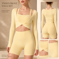 Ensemble de yoga haut de gamme personnalisé pour femme : haut court à manches longues torsadé et short cycliste taille haute – Idéal pour le Pilates, l'entraînement et la gym