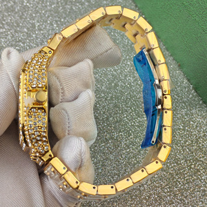<span class=keywords><strong>Orologio</strong></span> da Polso Maschile di Lusso 35mm, Classico Dorato con Cinturino in Acciaio, Scala Romana, Strass, Calendario, Movimento al Quarzo - Product Image 5
