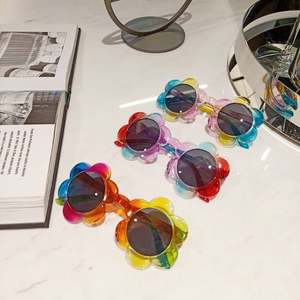 Gafas de Sol Redondas de Moda para Niños y Niñas, Coloridas, con Forma de Flor de Gelatina, para Fiestas, 2022 - Product Image 4