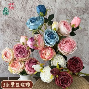Rose artificielle Hua Ding en soie à 3 têtes pour la décoration de mariage et de la maison, style moderne - Product Image 1
