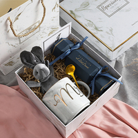 Bon prix fête des mères, ensembles cadeaux tasse serviette Souvenir nouveauté cadeaux ensembles pour femmes/