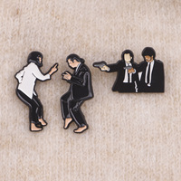Pulp Fiction Badge Personnalisé Noir Blanc Film Rôle Broches Sac Vêtements Épinglette Doux Pas Cher Épingles En Émail pour Les Fans Amis