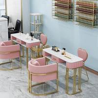 Nouvelle arrivée Mobilier de salon de beauté en velours de style moderne Table de manucure pour ongles en marbre PLUS DESIGN