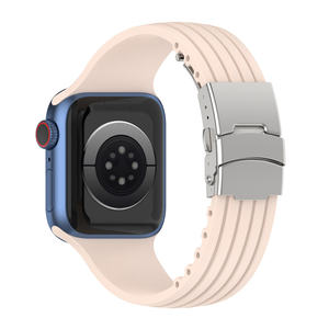Nouveau bracelet en silicone pour Apple Watch Series, bracelet intelligent en silicone de sport, tendance et décontracté - Product Image 3