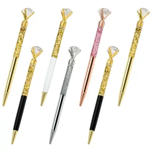 Un bolígrafo de punta de diamante de escritura suave es ideal para regalos personalizados para la futura novia. - Product Image 4