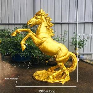 Adorno de caballo de la fortuna grande respetuoso con el medio ambiente, escultura de fibra de vidrio blanca simulada para jardín al aire libre, decoración de zoológico, patrón de animales de resina - Product Image 6