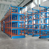 Système d'entrepôt industriel : Rayonnage télescopique à bras cantilever à entraînement manuel pour tubes carrés