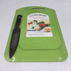 Planche à découper en plastique jetable moderne et compacte avec logo personnalisé, ensemble de couteaux inclus - Product Image 4