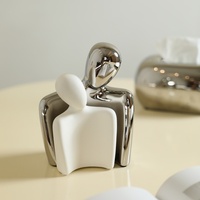 Ornements en céramique créatifs abstraits en forme de couple, décoration moderne et simple pour la maison, la chambre à coucher, le salon