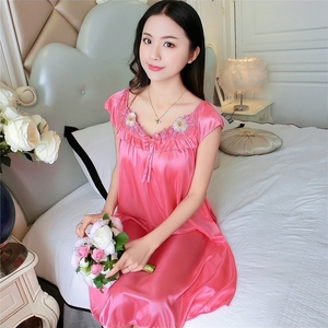 Abito Midi Sexy da donna con scollo a V in raso elegante con fiocco di fiori in seta di ghiaccio liscia per le notti estive - Product Image 1