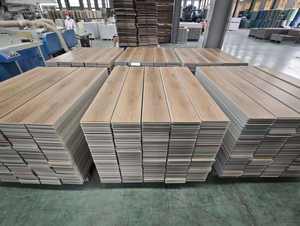 กระดานฐานไวนิล SPC รูปลักษณ์ไม้ติดตั้งง่ายเคลือบยูวีพื้นพลาสติกไวนิลคุณภาพสูงจากจีน - Product Image 4