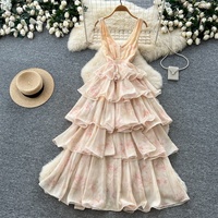 Robe sans manches élégante pour femme, style vacances à la française, avec volants superposés et taille cintrée, collection 2026, vente en gros, fabricants de vêtements