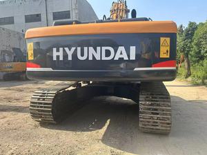 Excavatrice sur chenilles Hyundai 305LC-9T d'occasion de haute qualité, 30 tonnes, avec accessoire de pince, attache rapide et brise-roche - Product Image 6