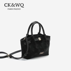 Nouveau <span class=keywords><strong>Sac</strong></span> Fourre-tout de Luxe en PU Grande Capacité &WQ 2025 – <span class=keywords><strong>Sac</strong></span> <span class=keywords><strong>à</strong></span> <span class=keywords><strong>Main</strong></span> Chic <span class=keywords><strong>à</strong></span> Fermeture Éclair Couleur Unie pour Femme, Idéal pour l'Automne et les Trajets Quotidien - Product Image 4