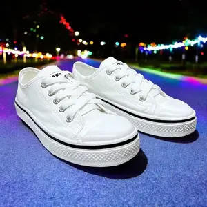 Scarpe da tennis Bresa Canvas 860 con punta tonda e lacci, bianche, per tutte le stagioni, casual. - Product Image 4