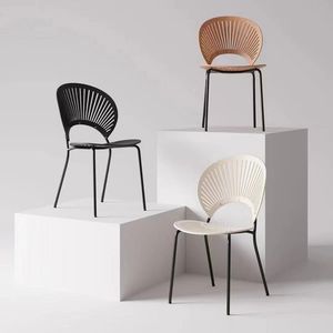 Chaise de salle à manger nordique en bois massif avec dossier pour adultes - Product Image 2