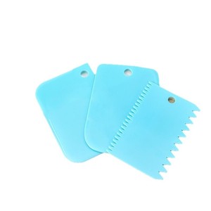 Juego de 3 raspadores de mantequilla para pasteles, herramienta multifuncional de plástico no tóxico para hornear y decorar pasteles - Product Image 3