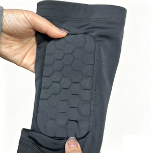 Parastinchi da Calcio Personalizzabili per Bambini e Adulti con Cinghie e Manicotto a Compressione, Protezione a Nido d'Ape - Product Image 6