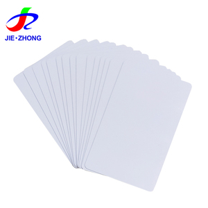 Carta d'identità in plastica bianca in policarbonato bianca personalizzata in fabbrica <span class=keywords><strong>per</strong></span> <span class=keywords><strong>la</strong></span> stampa della <span class=keywords><strong>patente</strong></span> di guida - Product Image 1