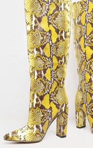 รองเท้าบูทส้นสูงลายงูพิมพ์ลายไพธอนสำหรับผู้หญิง ลดราคาพิเศษ รองเท้าบูทหุ้มข้อปลายแหลมสำหรับผู้หญิง - Product Image 5