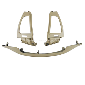 Cadres de tableau de bord <span class=keywords><strong>pour</strong></span> lecteur DVD 9 pouces <span class=keywords><strong>pour</strong></span> Toyota Innova 2007-2010 (<span class=keywords><strong>pour</strong></span> version climatisation automatique ou manuelle) - Product Image 1