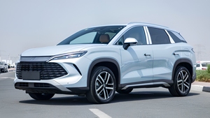 Auto Eléctrico BYD Song L DM-i 2025 de Cuatro Ruedas - Product Image 4