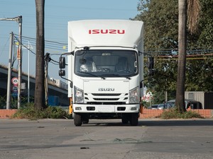 รถบรรทุกขนาดเล็ก 2023 Elf EM5 2.5T 4.2M แบบตอนเดียว ขับเคลื่อน 4x2 เครื่องยนต์ดีเซล มาตรฐานไอเสียยูโร <span class=keywords><strong>6</strong></span> สภาพดี - Product Image 2