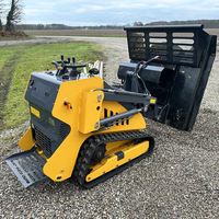 Minipala caricatrice T800 personalizzabile con logo e colori, con mulcher per irrigazione agricola e scavo fossi, piccola pala caricatrice.