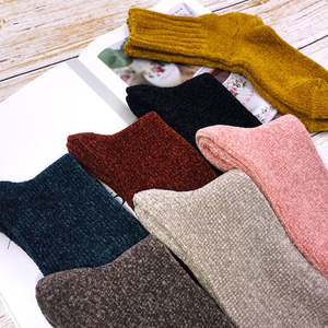Venta caliente invierno 7 Color sólido grueso mujer acogedor punto caliente Fuzzy <span class=keywords><strong>lana</strong></span> Super suave chenilla Calcetines - Product Image 2