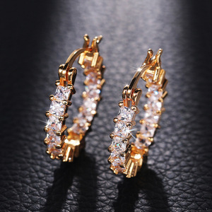 Orecchini a Cerchio Sottili Color Oro per Donne, Eleganti Gioielli per Orecchie alla Moda - Product Image 1