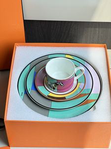 Juego de 4 Platos de Porcelana con Diseño de Caballo, Estilo Nórdico, para Decoración del Hogar, Venta al Por Mayor - Product Image 3