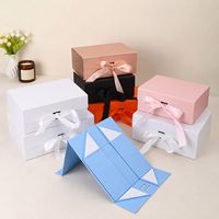Boîte cadeau de luxe rose avec logo personnalisé, fermeture magnétique, boîte en papier pliable personnalisée pour l'emballage de chaussures et de vêtements