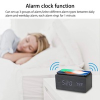 Houten Led Wekker Met Draadloze Telefoon Oplader En Temperatuur Display