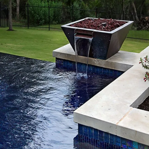 Brasero extérieur en acier Corten avec chauffage au propane, foyer ventilé et bassin d'eau pour piscine - Product Image 4