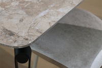 Usine chinoise vend des tables à manger extensibles modernes de luxe léger avec pieds en métal et plateau en céramique ou verre trempé pour hôtels