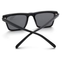 Lunettes de soleil rectangulaires à monture TR90 Offre Spéciale avec jambes minces Lunettes OEM unisexes unisexes au design classique et simple avec logo personnalisé