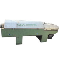 En promotion : Décanteur centrifuge d'occasion WESTFALIA UCD305-00-32 5000L/H pour machines de traitement des boues et de l'eau
