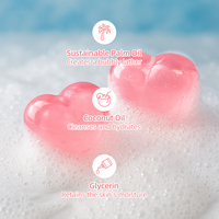 Mini barres de savon en gelée avec des formes personnalisées hypoallergéniques au parfum doux de baies pour les peaux sensibles