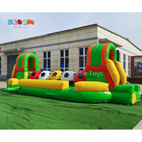 Jeux gonflables extérieurs de football de défi de sport pour le bâtiment d'équipe pendant 2 à 4 années matériel durable de PVC