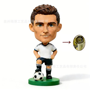 Muñeco Bobblehead Personalizado de Jugador de Fútbol, Figura de Acción con Resorte de Estrella Alemana, Regalo para Fanáticos, Decoración Unisex para Mayores de 14 Años, Material Sintético - Product Image 3
